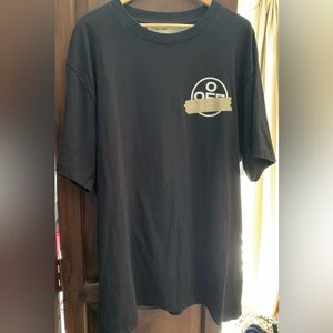 OFF-WHITE Men’s black tshirt